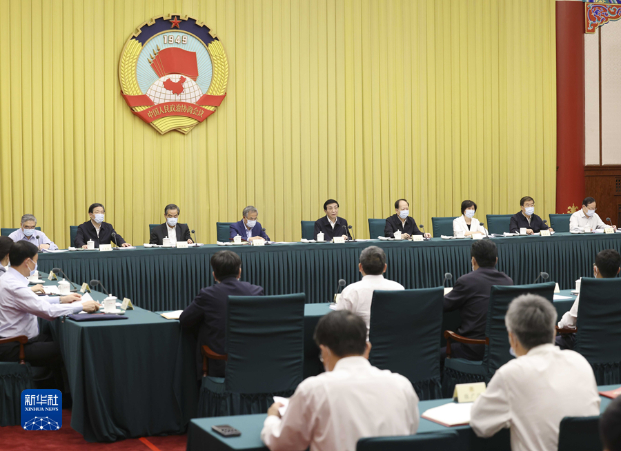 全國政協(xié)召開雙周協(xié)商座談會 圍繞“加強各民族交往交流交融歷史闡釋和宣傳教育”協(xié)商議政 王滬寧主持